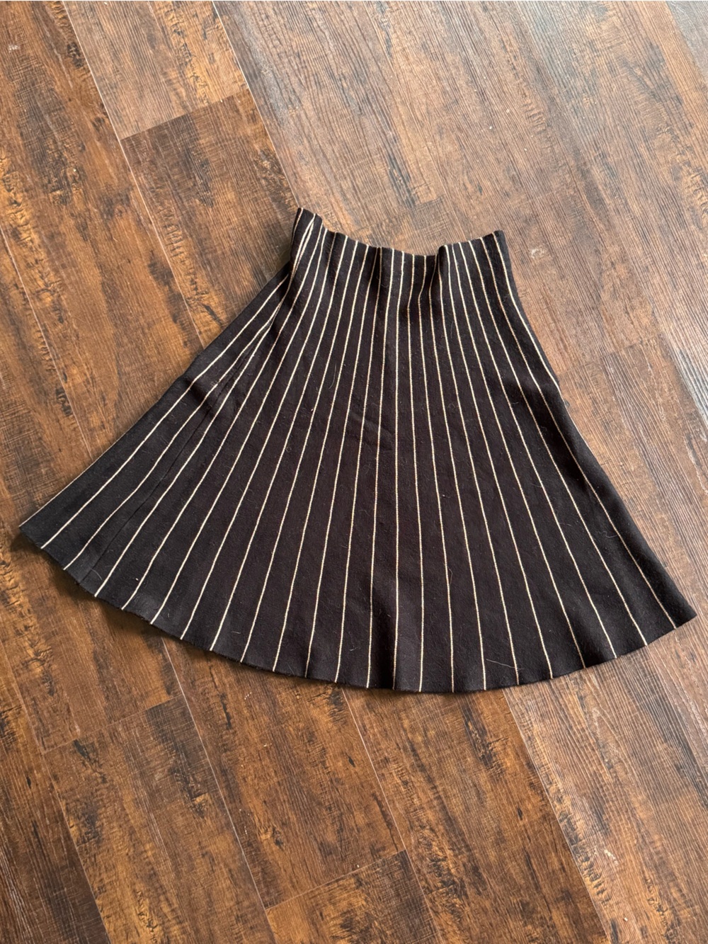 Max Studio Black Pleated A-Line Skirt with White Pinstripes - Picture 4 of 4
